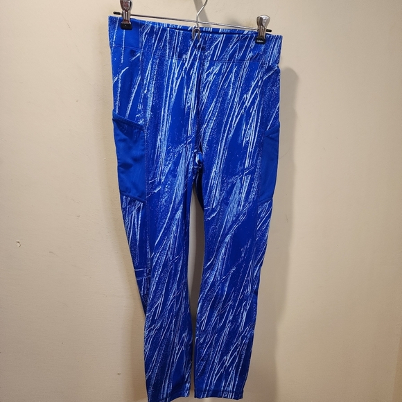 Sport Illustrated Women's High Rise Tummy Control Capri leggings size M - Picture 2 of 9